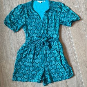 Boden Short Romper. 10R. Green leaf print. Knit fabric